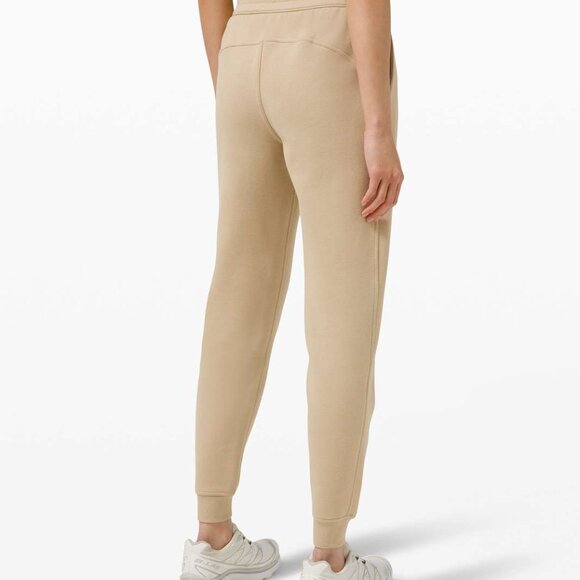 Lululemon Scuba High-Rise Jogger *Fleece 28" Trench Size 2 - Picture 2 of 7